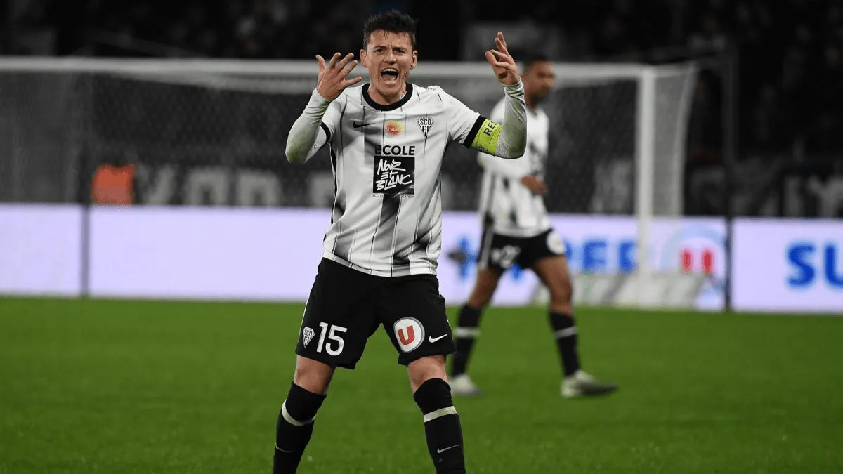 开云体育在线-两名法国球员当选市政议员，包括38岁昂热中场卡佩勒